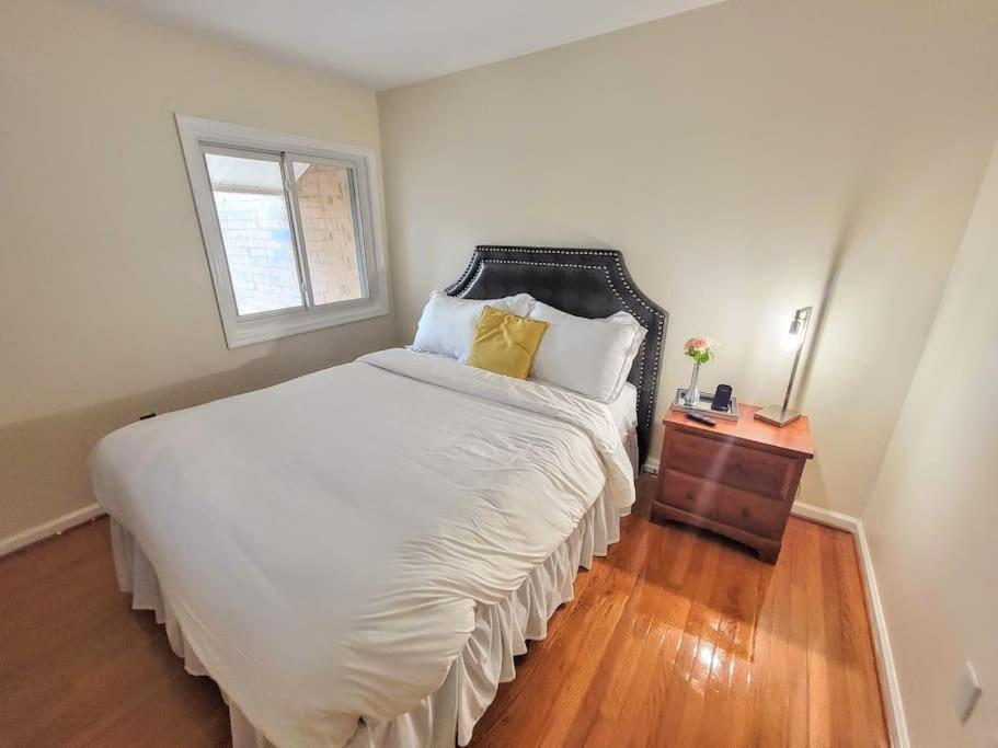 Nice 2 Bdr 2 Bath Near Airport With Fast Wifi And Parking Herndon Exterior foto