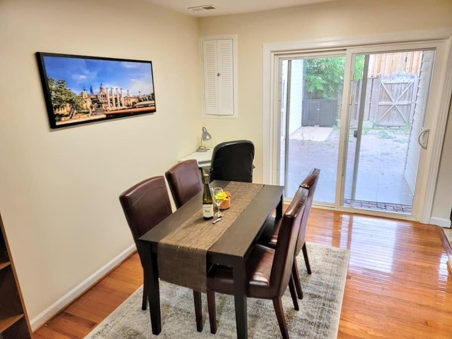 Nice 2 Bdr 2 Bath Near Airport With Fast Wifi And Parking Herndon Exterior foto