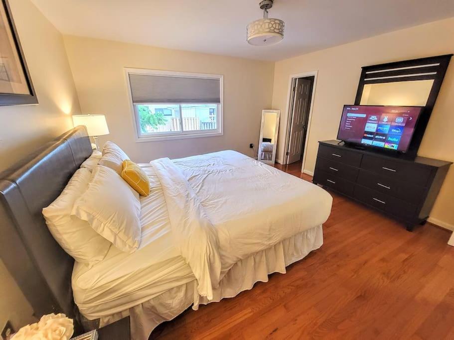 Nice 2 Bdr 2 Bath Near Airport With Fast Wifi And Parking Herndon Exterior foto