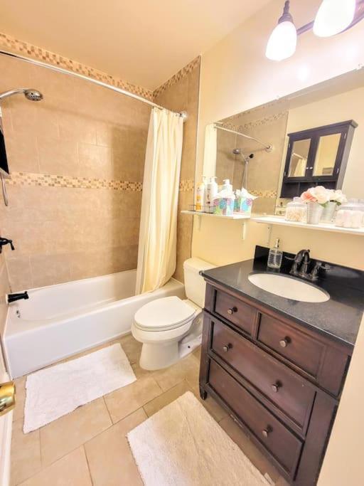 Nice 2 Bdr 2 Bath Near Airport With Fast Wifi And Parking Herndon Exterior foto